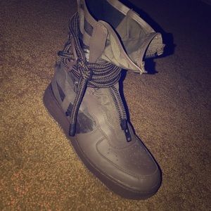 Nike Air Force 1 SF (Grey)